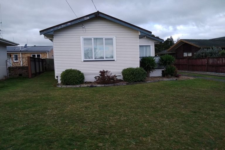 Photo of property in 100 Studholme Street, Morrinsville, 3300