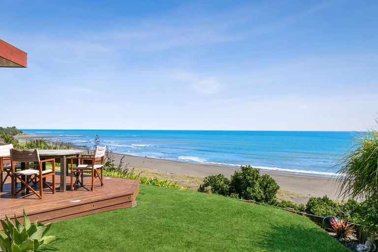 Photo of property in 31 Jans Terrace, Oakura, 4314