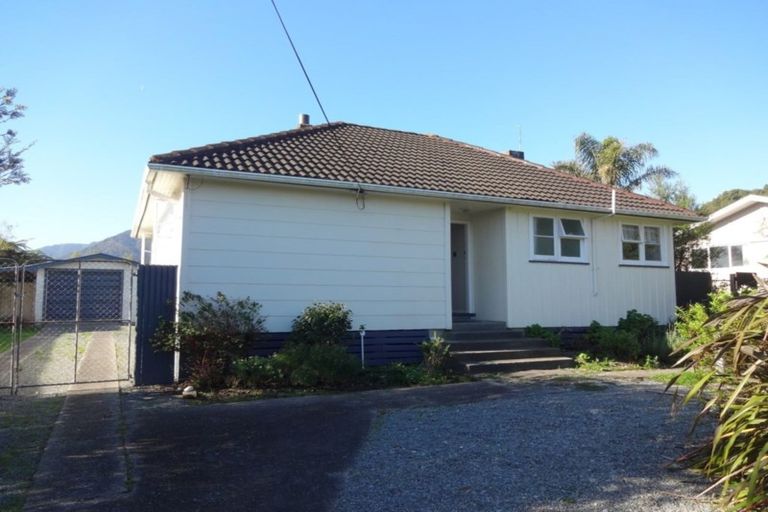 Photo of property in 17 Stewart Street, Waimangaroa, Westport, 7891