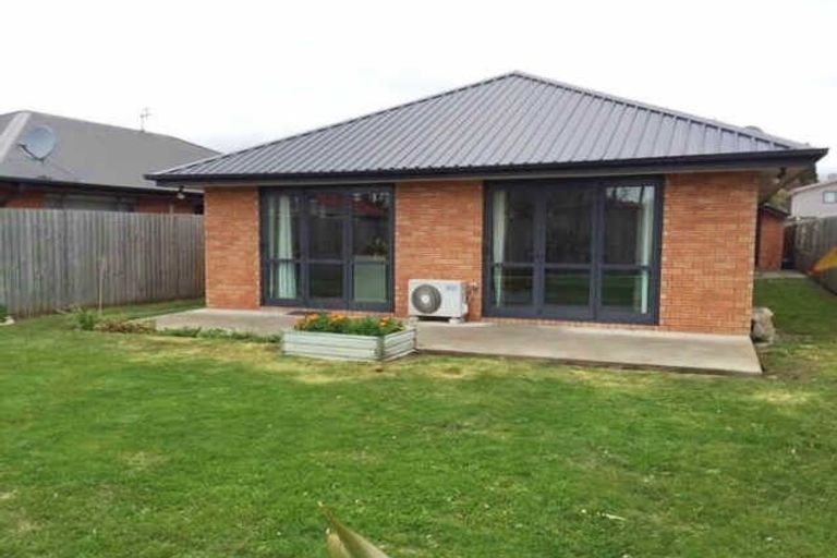 Photo of property in 8 Woodham Courts, Linwood, Christchurch, 8062