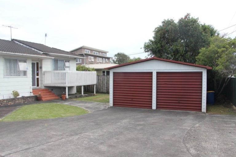 Photo of property in 375 Hobsonville Road, Hobsonville, Auckland, 0618