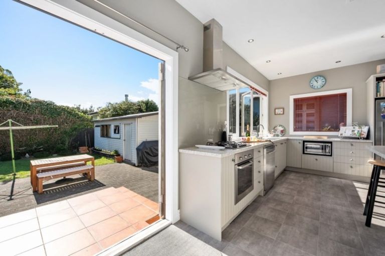 Photo of property in 21 Beaumont Avenue, Alicetown, Lower Hutt, 5010