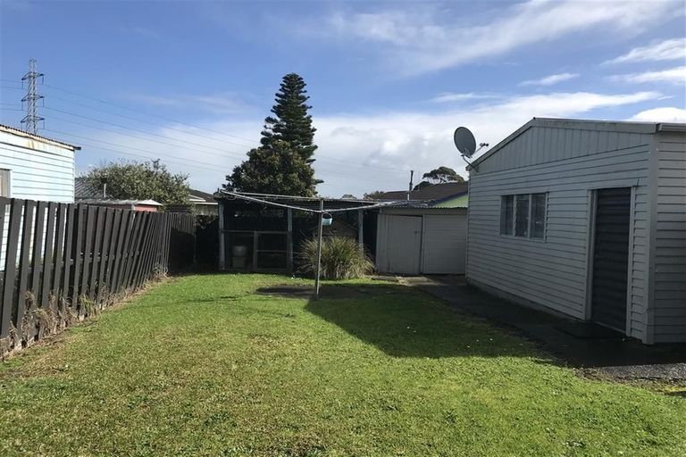 Photo of property in 23 Zelda Avenue, Clover Park, Auckland, 2023