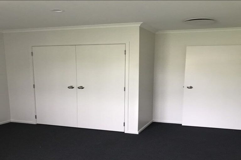 Photo of property in 129 Tidal Road, Mangere, Auckland, 2022