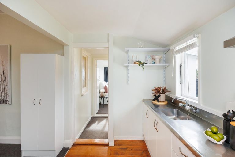 Photo of property in 31 Lombard Street, Palmerston North, 4410