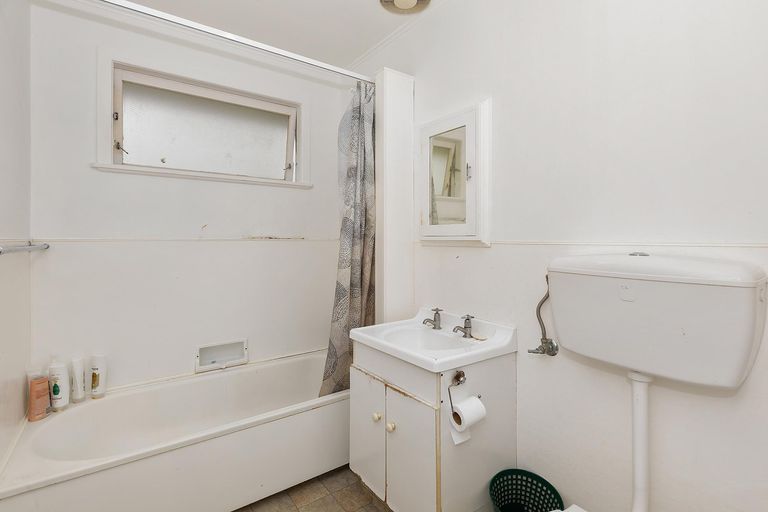 Photo of property in 1/2 Oak Street, Morrinsville, 3300