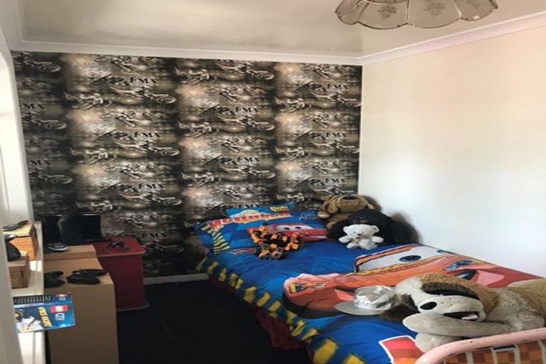 Photo of property in 20 Dorset Street, Patea, 4520