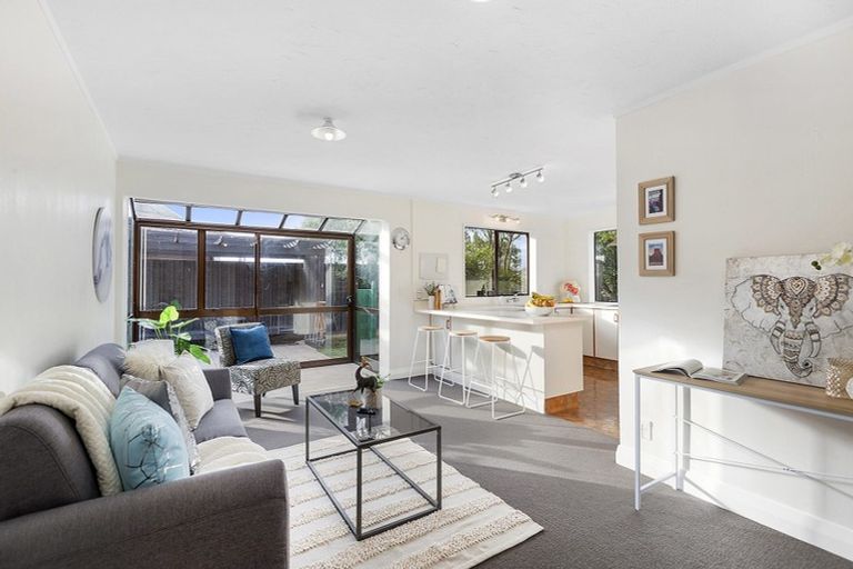 Photo of property in 77 Rangoon Street, Khandallah, Wellington, 6035