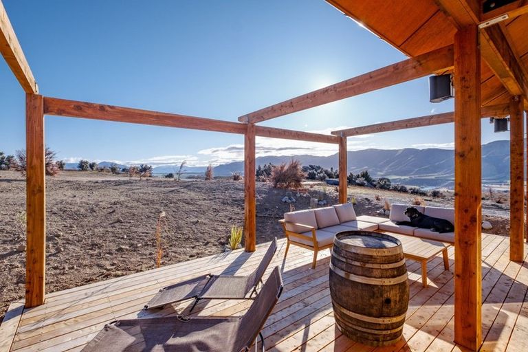 Photo of property in 12 Miharo Lane, Queensberry, Cromwell, 9383