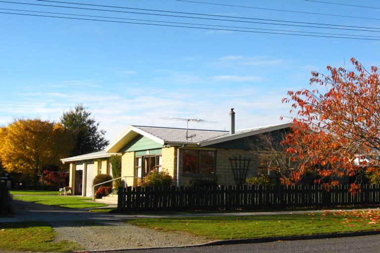 Photo of property in 35 Huron Street, East Gore, Gore, 9710