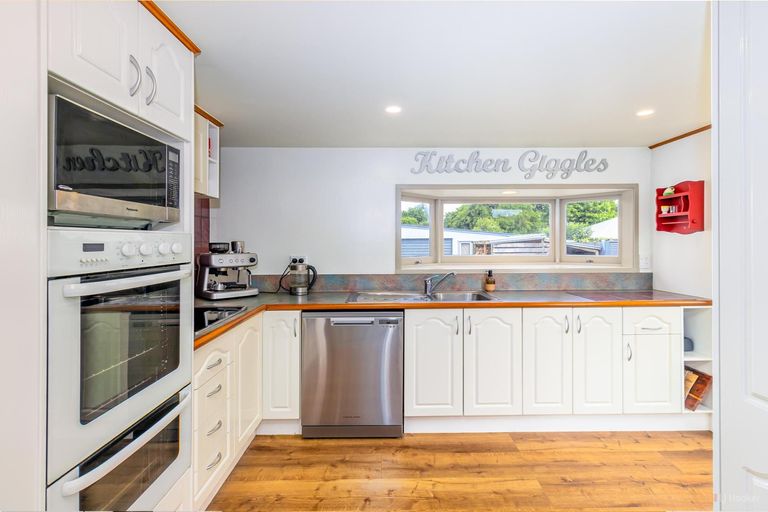 Photo of property in 42 Campbell Street, Geraldine, 7930