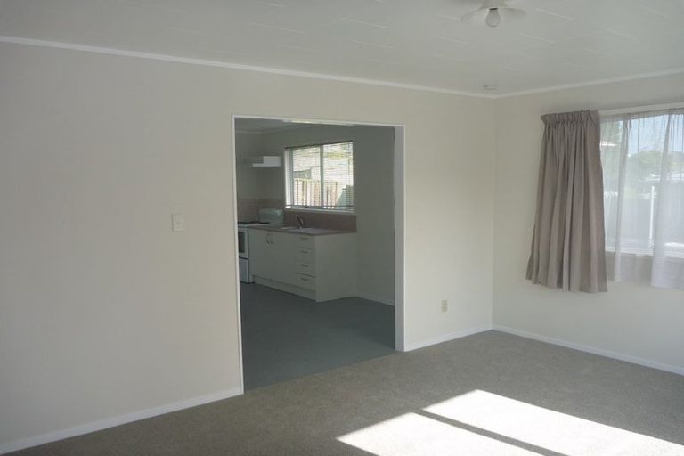 Photo of property in 1/11 Spinella Drive, Bayview, Auckland, 0629