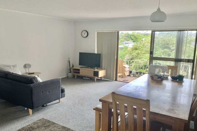 Photo of property in 3/19 Chequers Avenue, Glenfield, Auckland, 0629