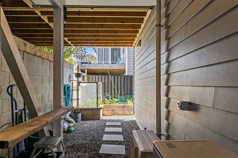 Photo of property in Maltworks Villas, 63/60 Port Hills Road, Heathcote Valley, Christchurch, 8022