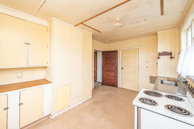 Photo of property in 31 Wilson Street, Waverley, 4510