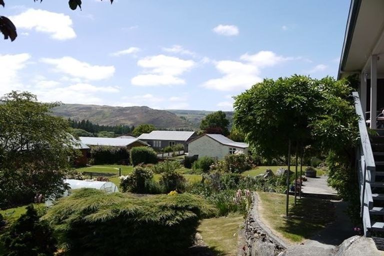 Photo of property in 22a Branxholm Street, Roxburgh, 9500