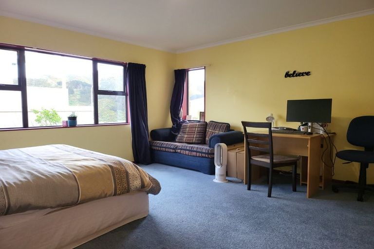 Photo of property in 17 Jordan Street, Island Bay, Wellington, 6023