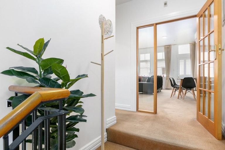 Photo of property in 12/31 Dowling Street, Dunedin Central, Dunedin, 9016