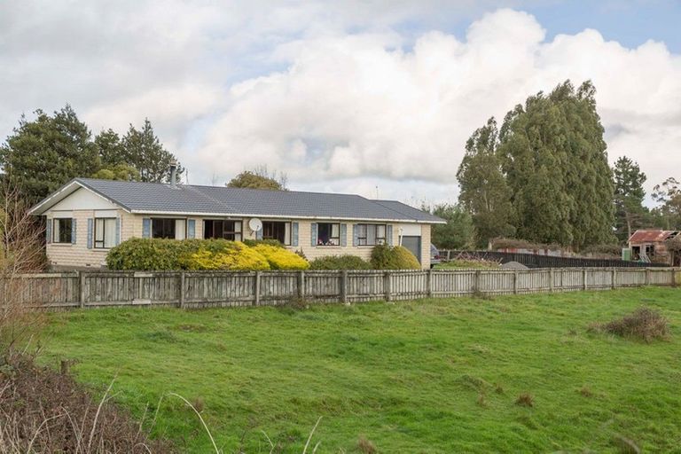 Photo of property in 83 Cadman Road, Dannevirke, 4930