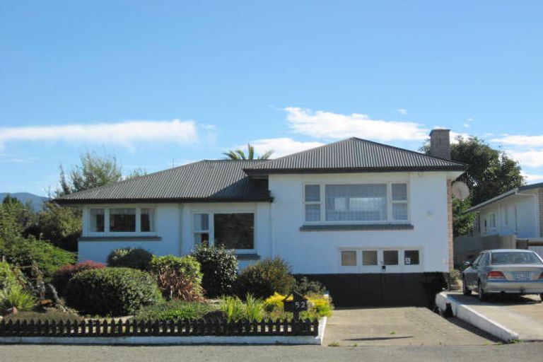 Photo of property in 52 Rhodes Street, Waimate, 7924