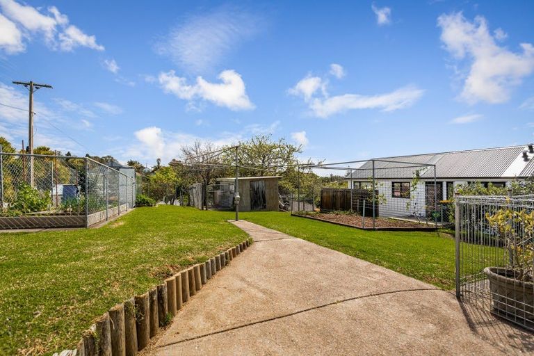 Photo of property in 24 Verbena Road, Birkdale, Auckland, 0626