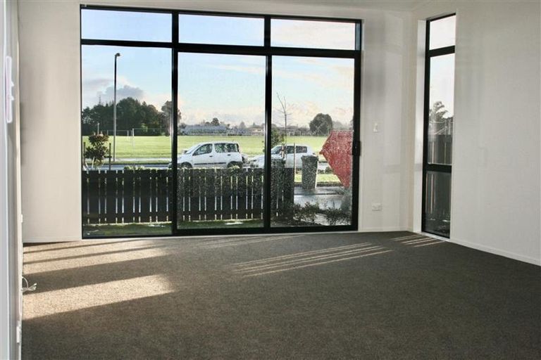 Photo of property in 19 Lieutenant Lane, Papakura, 2110