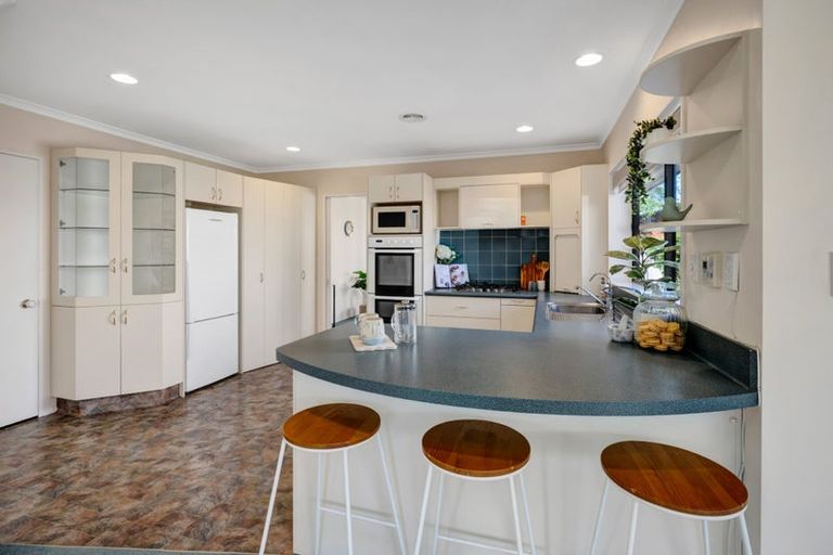 Photo of property in 102 Branch Road, Highlands Park, New Plymouth, 4312