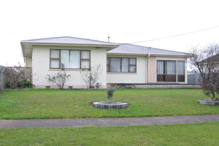 Photo of property in 54 Leeds Street, Milson, Palmerston North, 4414