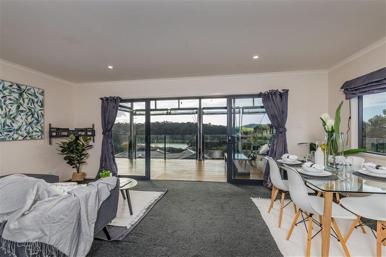 Photo of property in 9 Waterview Place, Haruru, 0204