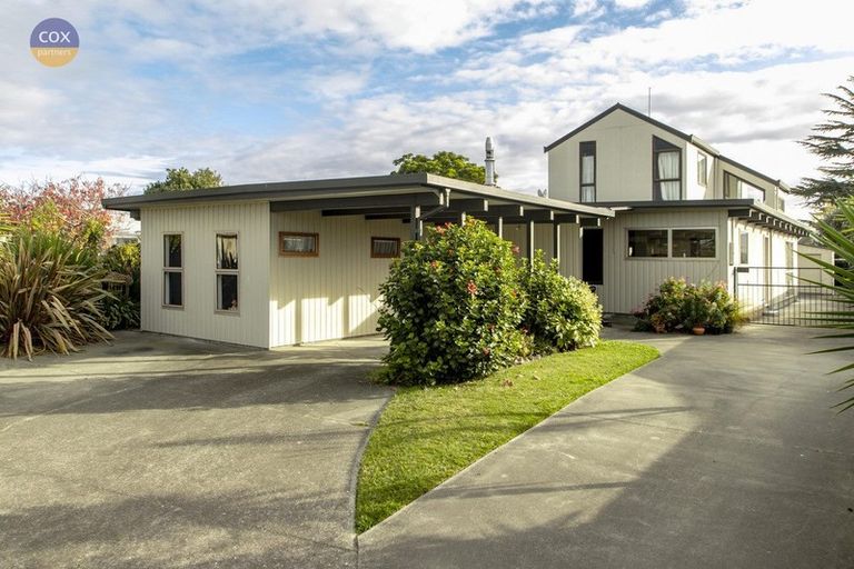 Photo of property in 21 Norwich Crescent, Tamatea, Napier, 4112