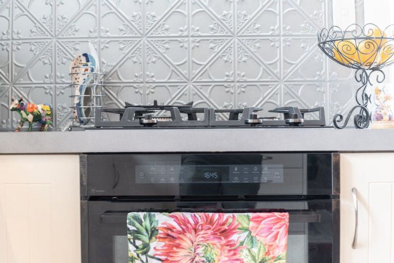 Photo of property in 463 High Street South, Carterton, 5713