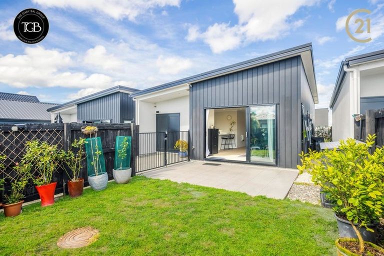 Photo of property in 107 Battalion Drive, Papakura, 2110