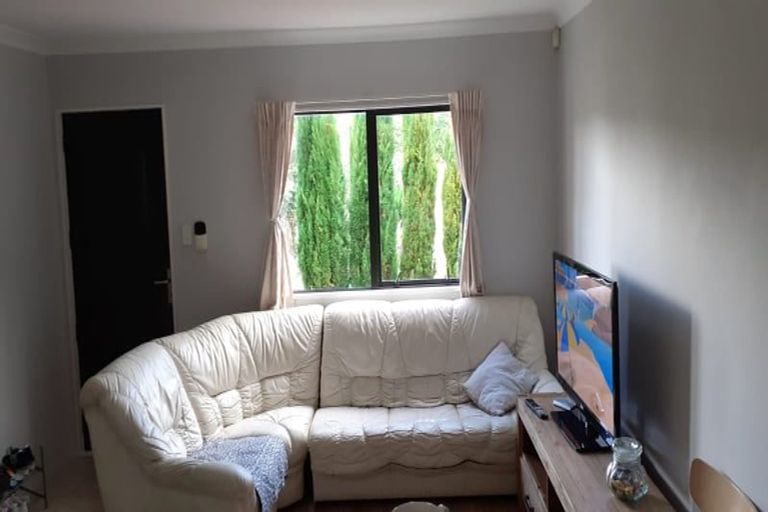 Photo of property in 28 Langana Avenue, Browns Bay, Auckland, 0630