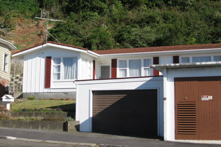 Photo of property in 43 Halifax Street, Kingston, Wellington, 6021