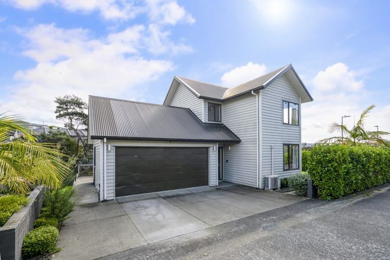 Photo of property in 57a Westgate Drive, Massey, Auckland, 0614