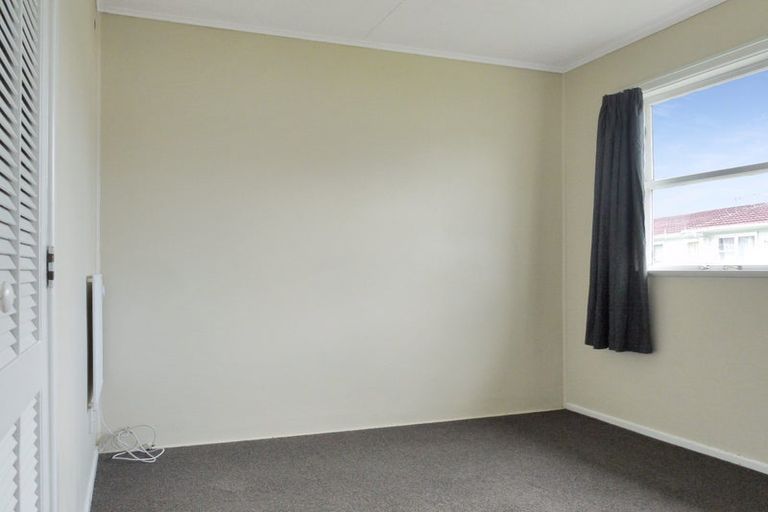 Photo of property in Oberon Flats, 48a Merton Street, Trentham, Upper Hutt, 5018