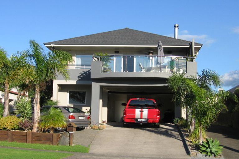 Photo of property in 32b Takutai Avenue, Bucklands Beach, Auckland, 2012