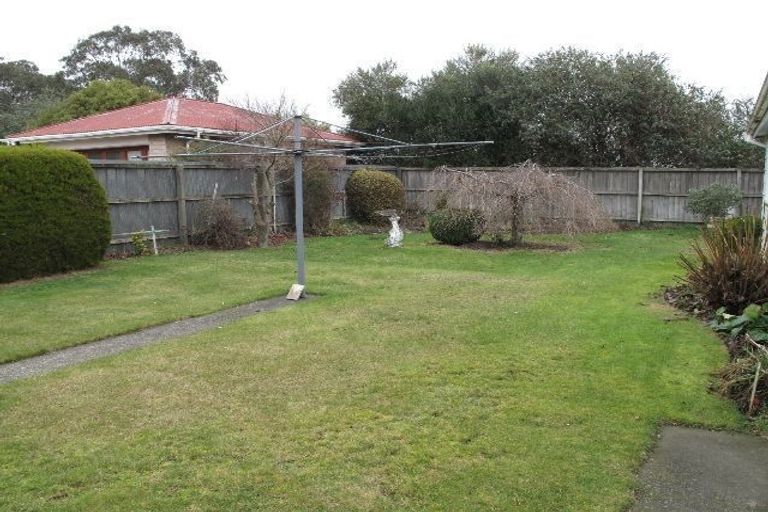 Photo of property in 16 Curletts Road, Sockburn, Christchurch, 8042