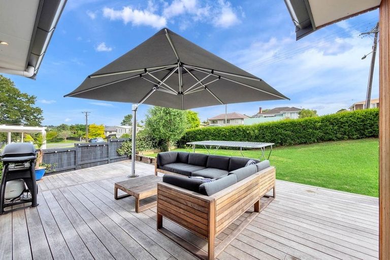 Photo of property in 1/9 Wharf Road, Te Atatu Peninsula, Auckland, 0610