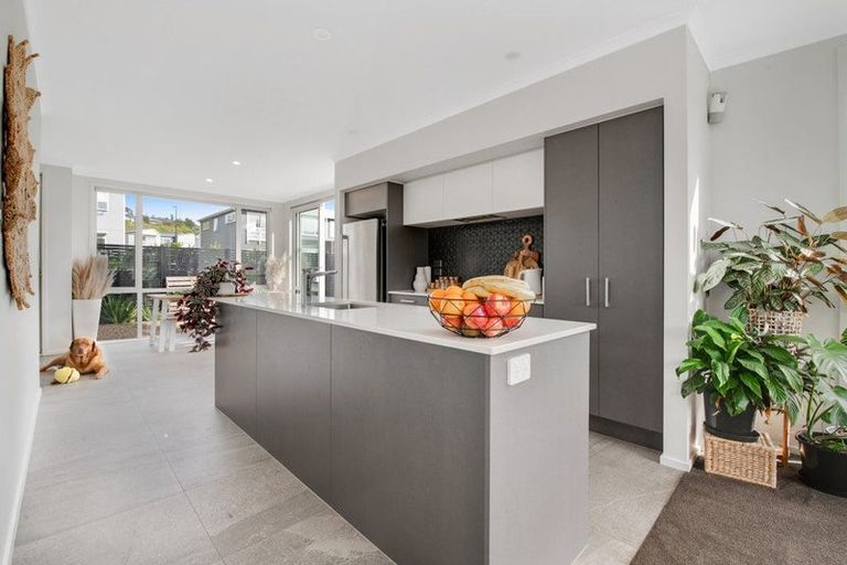 Photo of property in 30 Taitonga Lane, Stanmore Bay, Whangaparaoa, 0932