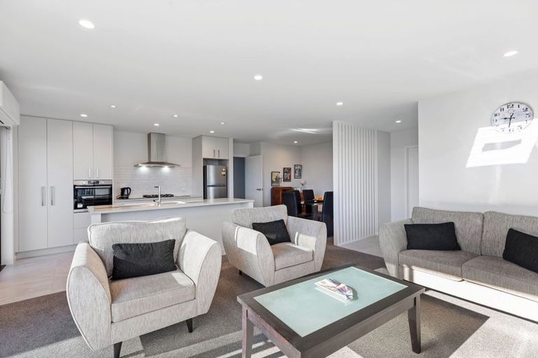 Photo of property in 42 Hinaki Street, Poike, Tauranga, 3112