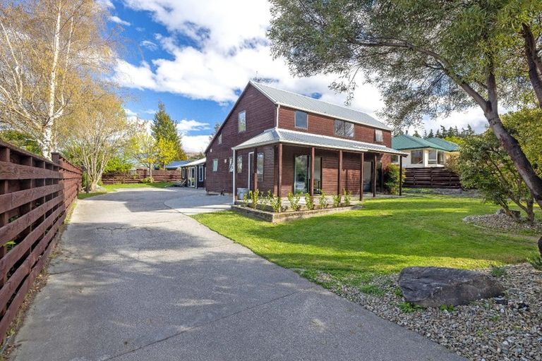 Photo of property in 9 Kings Drive, Wanaka, 9305
