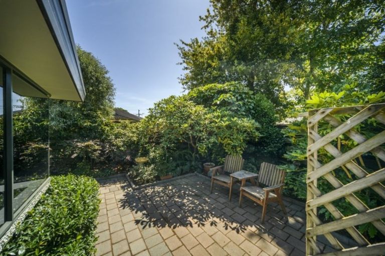 Photo of property in 25 Akaroa Avenue, Awapuni, Palmerston North, 4412