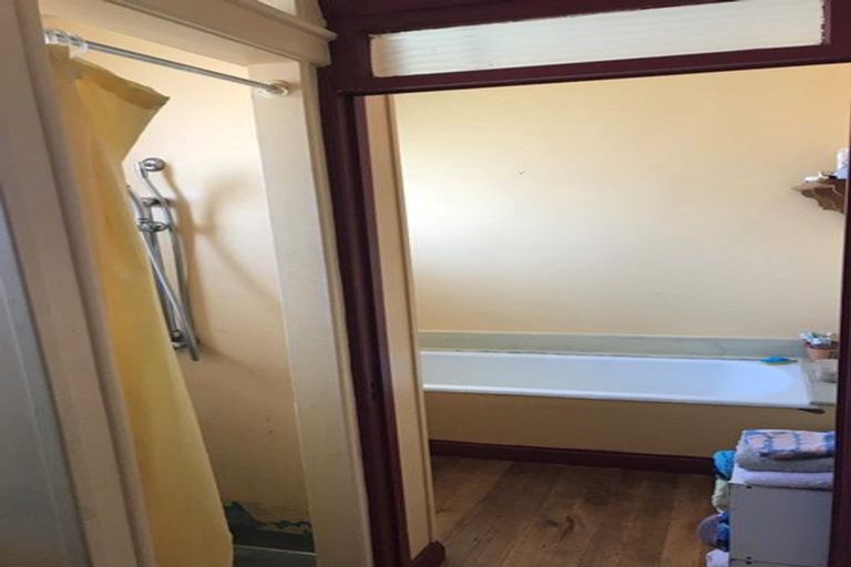 Photo of property in 20 Dorset Street, Patea, 4520