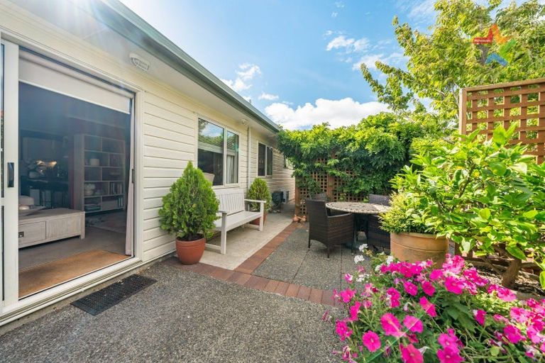 Photo of property in 44 Woodland Mews, Wainuiomata, Lower Hutt, 5014