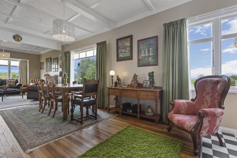 Photo of property in 403 Opunake Road, Cardiff, Stratford, 4391