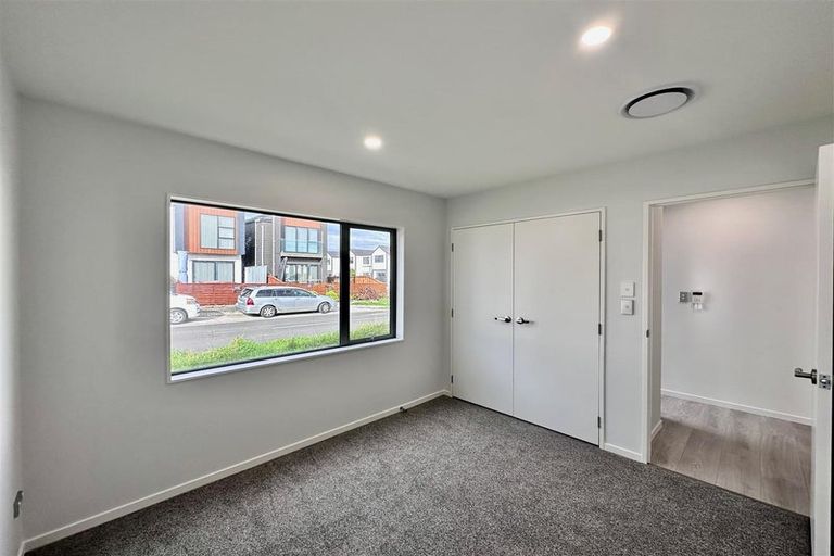 Photo of property in 42 John Gray Street, Papakura, 2110