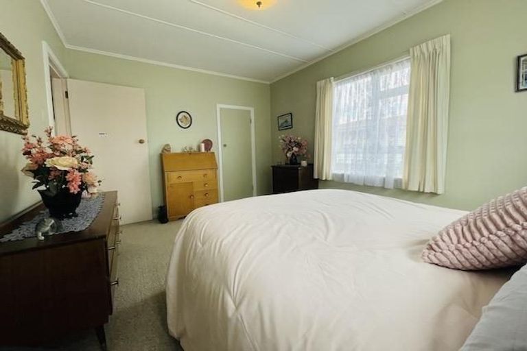 Photo of property in 146 Gloucester Street, Taradale, Napier, 4112