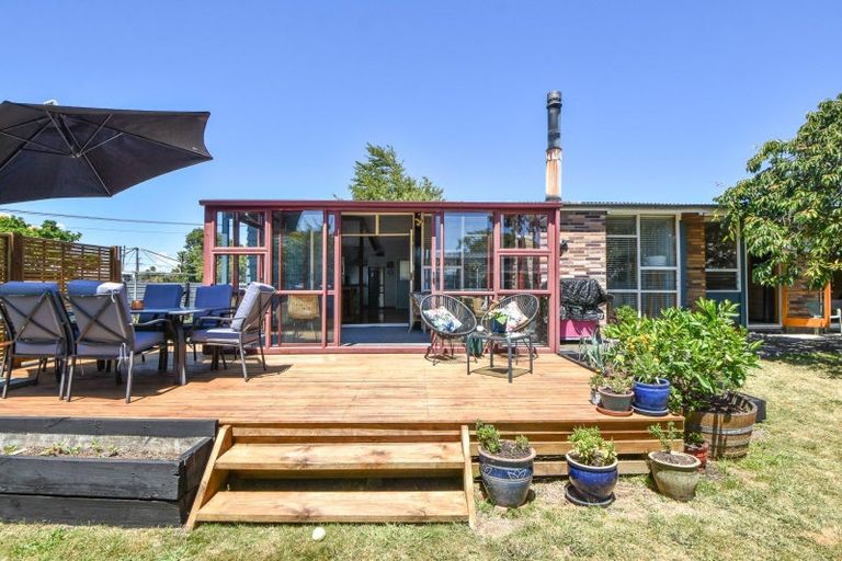 Photo of property in 22 Victoria Street, Carterton, 5713