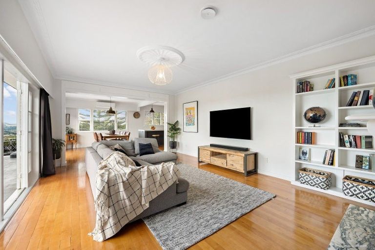 Photo of property in 12 Routly Avenue, Pukekohe, 2120